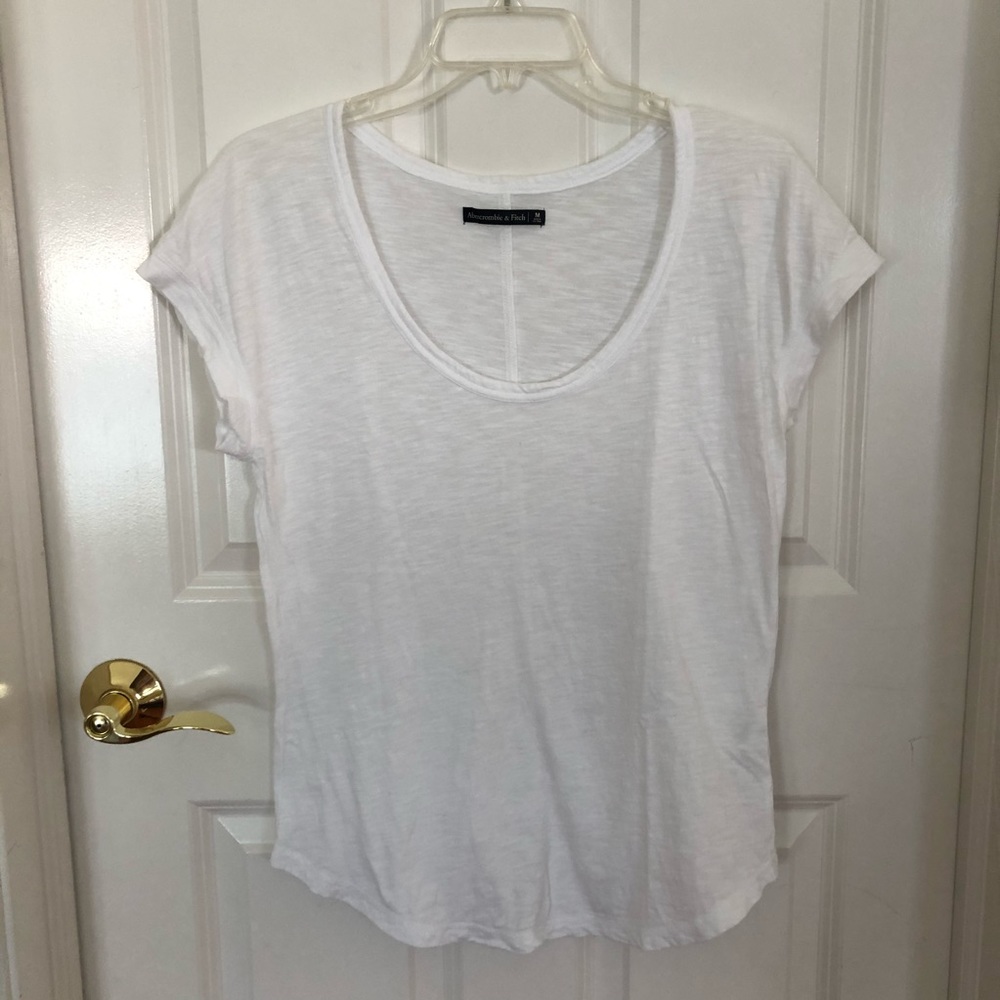 Never Worn Abercrombie White T-Shirt
